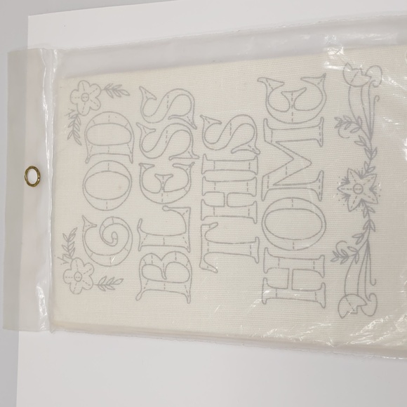 Vintage Caron Hallmark Design Crewel Kit God Bless This Home Green Orang… - Picture 4 of 7